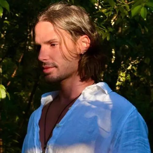 Jônatas Faro explica desistência de “A Fazenda 18” e revela situação que foi decisiva A Fazenda 18: Record exibe momento em que Jonatas Faro desiste do reality; assista (Foto: Reprodução/ Record)