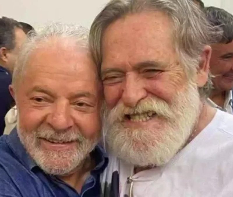 José de Abreu cobra artistas omissos e cita atores famosos