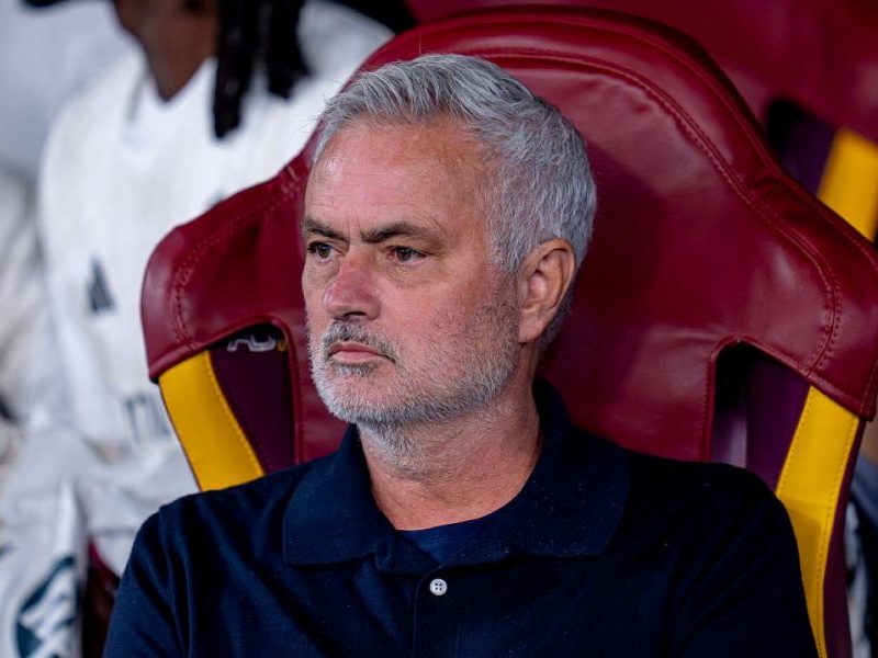 Mourinho defende Vini Jr. e admite: Teria forçado saída do clube