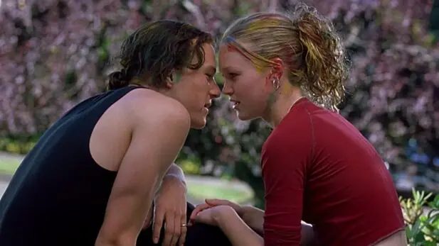 Julia Stiles faz homenagem emocionante a Heath Ledger em competição de dança com música de “10 Coisas que Eu Odeio em Você”; assista (Foto: Divulgação/ Touchstone Pictures)