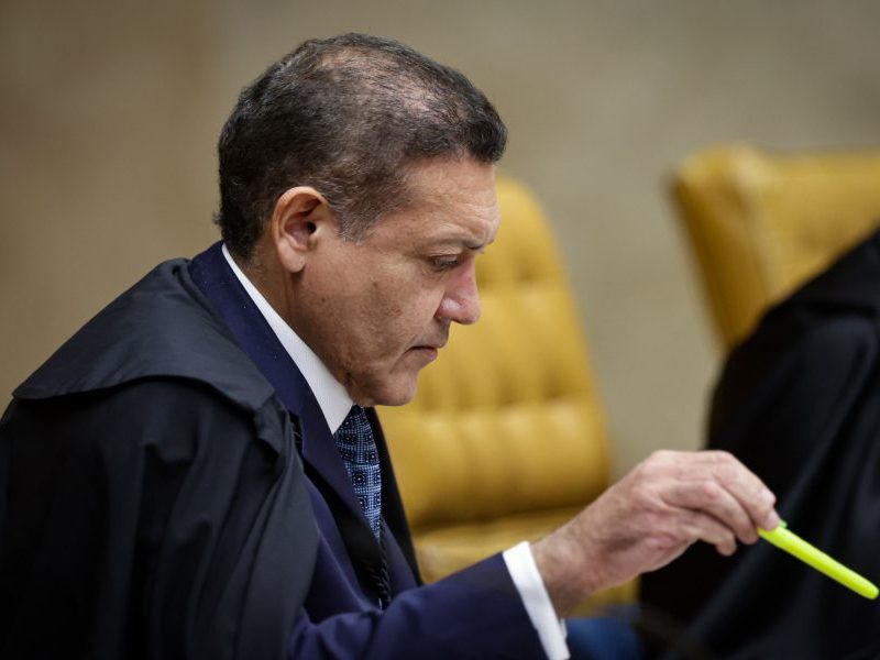 Kassio dá andamento à revisão criminal de Bolsonaro três dias após 2º turno