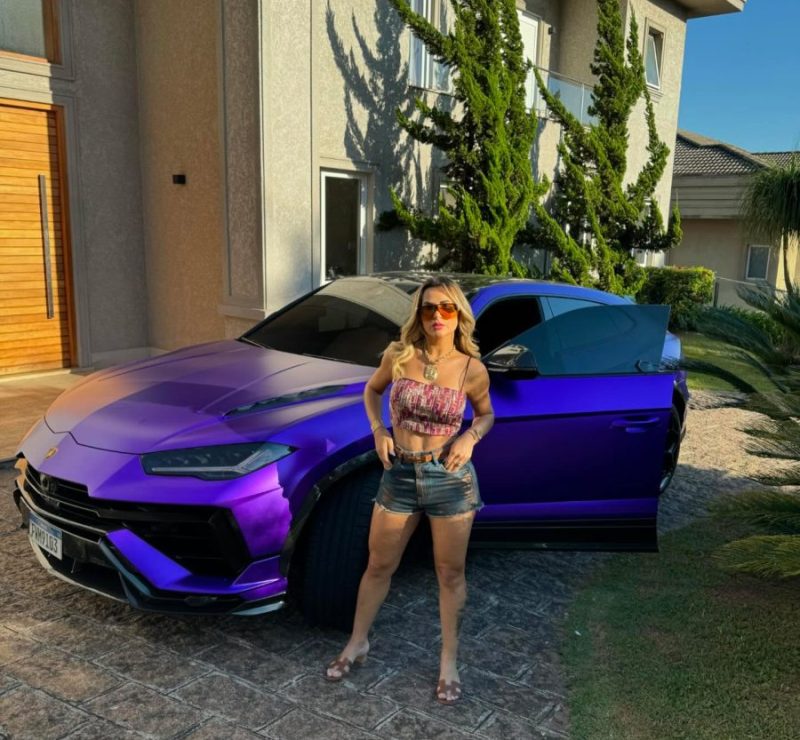 Lamborghini de Deolane é apreendida e comprador cobra R$ 750 mil