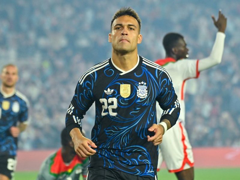 Lautaro Martínez rebate teorias da conspiração sobre a Copa: “Irritante”