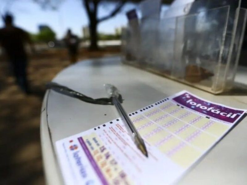 Resultado da Lotofácil 3801: quatro apostas dividem o prêmio