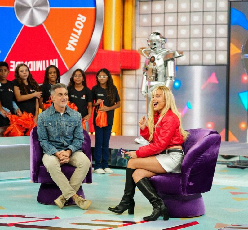 Luciano Huck se declara para Angélica na TV