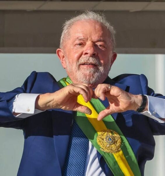 Lula é reeleito presidente do Brasil