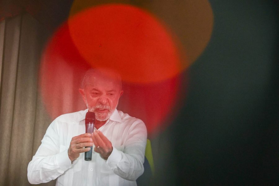 Lula trava agenda com foco na preparação para debate e define estratégias