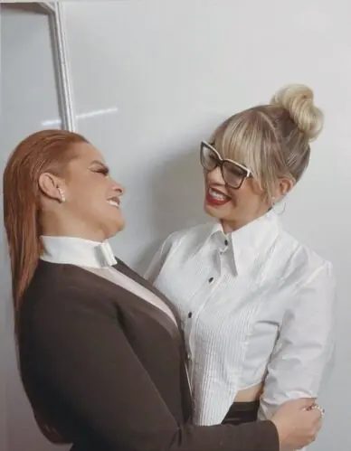 Maiara conta que ela e Marília Mendonça se apaixonaram pelo mesmo homem e entrega inspiração de hit da cantora Maiara revela que ela e Marília Mendonça se apaixonaram pelo mesmo homem e entrega inspiração de hit da cantora (Foto: Globo; Divulgação/ Flaney)