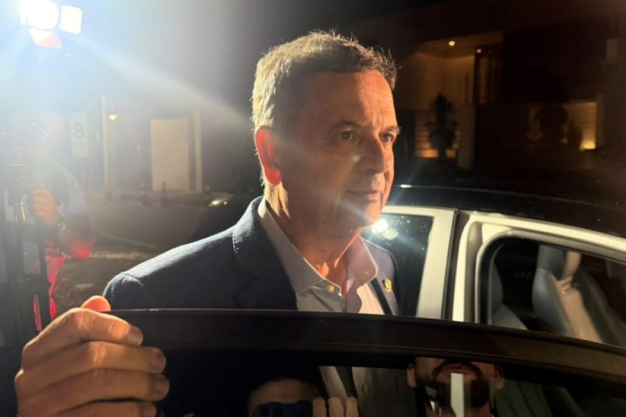 Marinho conversa com Flávio e reclama de dois pontos da carta golpista
