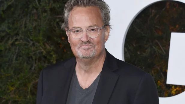 Matthew Perry: Cunhado fala pela 1ª vez sobre perda do ator e faz desabafo nas redes sociais: “Irmão” Cunhado de Matthew Perry quebra silêncio sobre perda do ator e desabafo nas redes sociais: “Irmão”