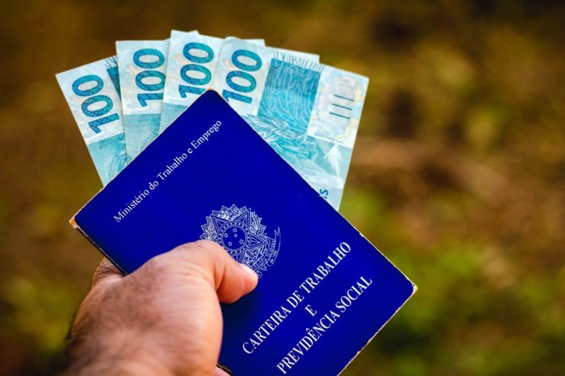 Vagas no Médio Paraíba pagam até R$ 3,2 mil nesta semana