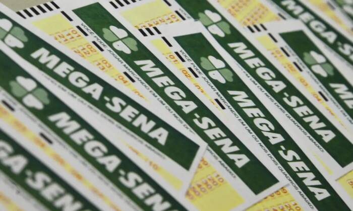 Mega-Sena acumula e prêmio vai a R$ 6 milhões