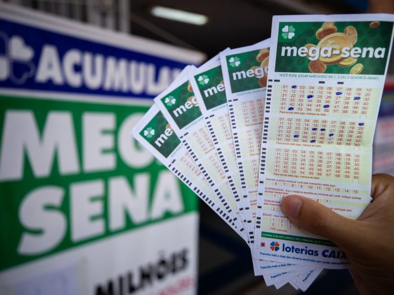 Mega-Sena acumulada em R$ 170 milhões muda data de sorteio