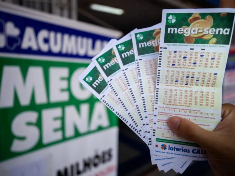 Mega-Sena: sorteio de R$ 230 milhões é antecipado para hoje