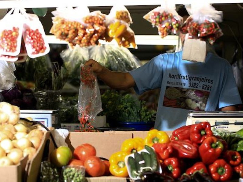 Preço dos alimentos dispara e inflação preocupa consumidores