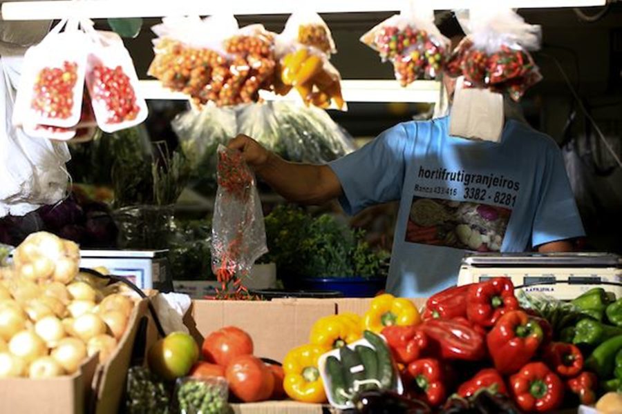 Mercado mais caro? Inflação de alimentos volta a subir e tem sinais de alta