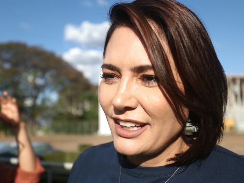 Michelle responde a portal sobre PL Mulher: “Vou focar no meu mandato”