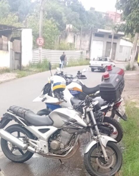 Motocicleta sem equipamentos obrigatórios é apreendida em Volta Redonda
