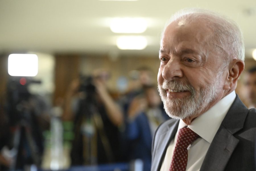 Na reta final, Lula reforça combate à abstenção e investe em pauta positiva