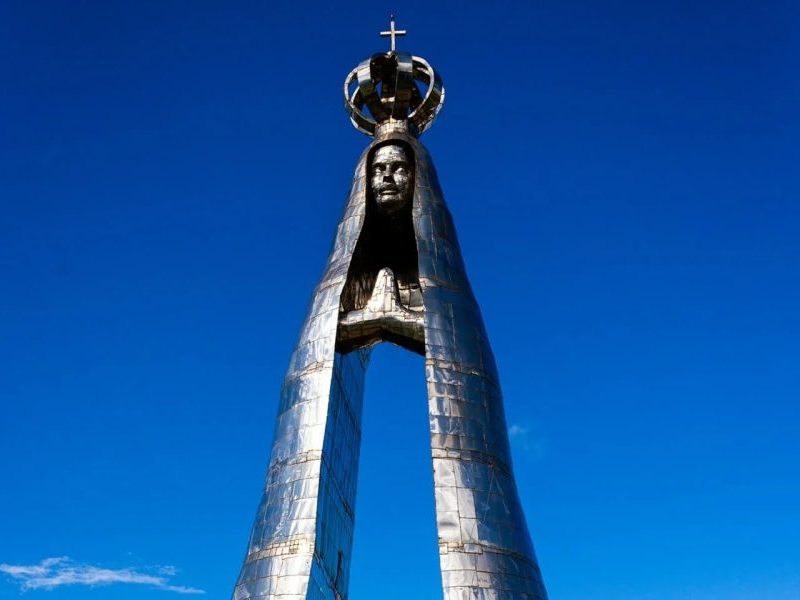 Estátua gigante de Nossa Senhora em SP supera Cristo Redentor