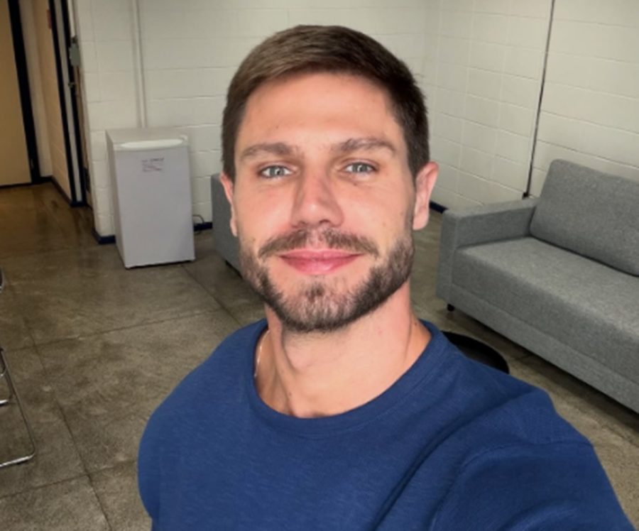 Novo casal? Jonas Sulzbach posa com modelo e ganha torcida da mãe: “Abençoada”
