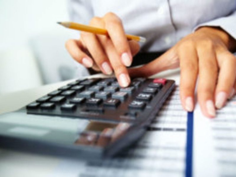 Número de endividados de “risco” sobe 75% e chega a 20,3 milhões, diz BC