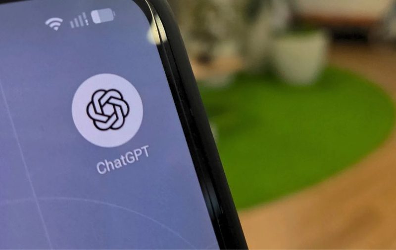 O que está acontecendo? ChatGPT inunda e-mails com pedidos de usuários em apuros