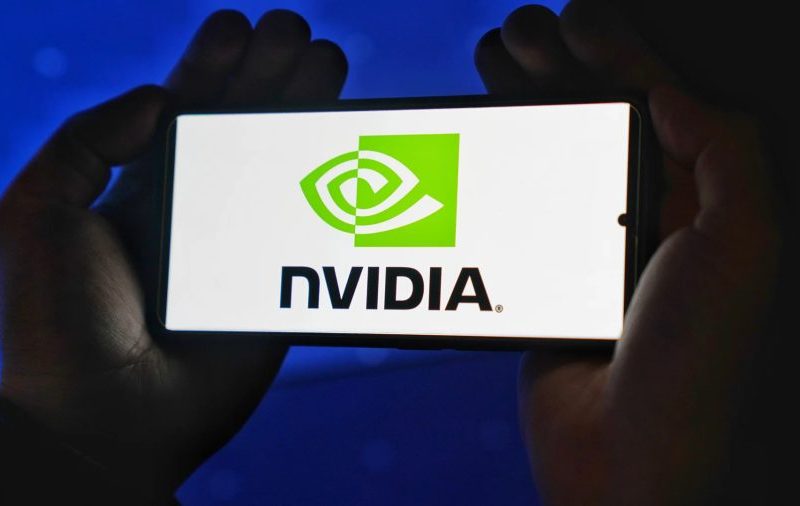 Ações de tecnologia despencam com receio sobre gastos com IA