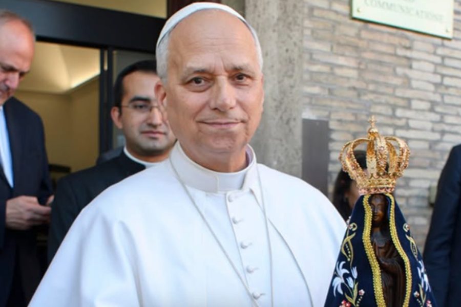 Papa Leão XIV faz novos exames com "resultados dentro da normalidade"