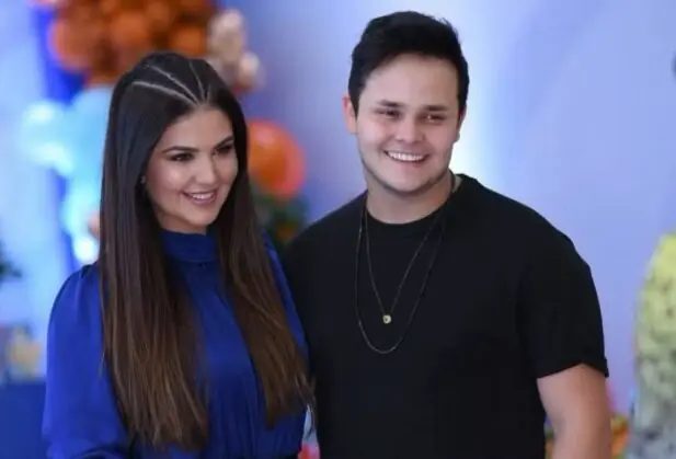 Paula Aires faz desabafo sobre “altos e baixos” em meio a divórcio de Matheus Aleixo; assista Paula Aires, ex de Matheus Aleixo, desabafa sobre divórcio e compara fase a uma “montanha-russa”; assista (Foto: Reprodução/ Instagram)