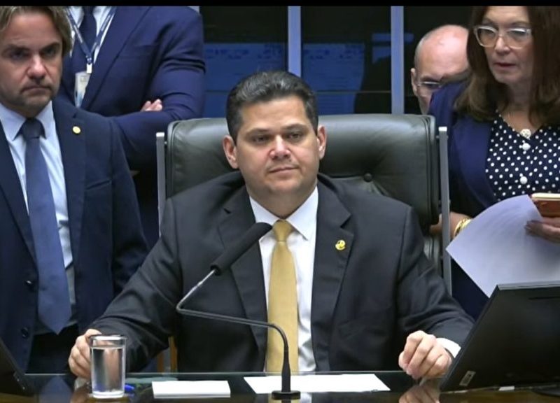 Senado vota PEC do fim da escala 6×1 em dois turnos nesta quarta