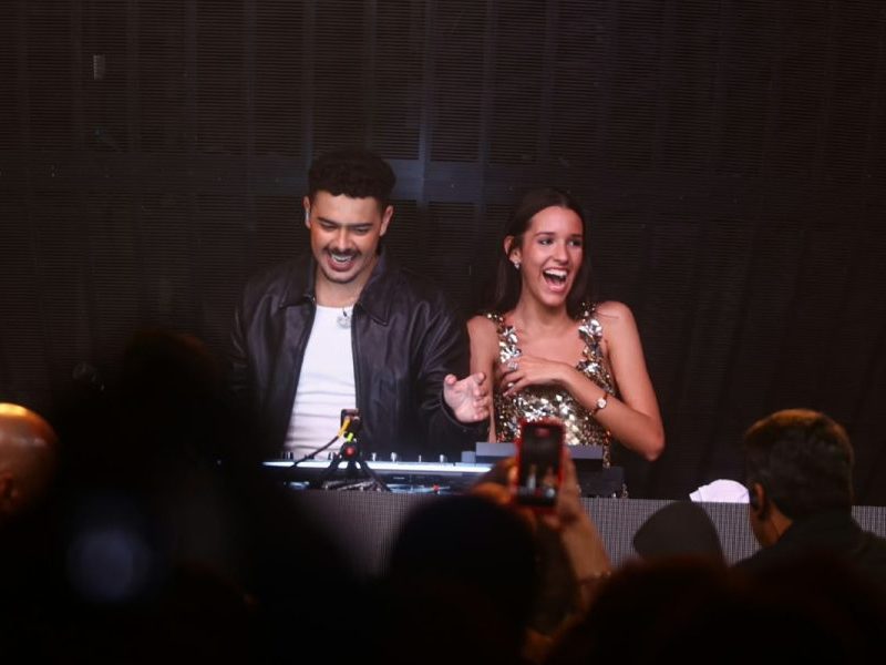Festa de 15 anos de Marita Estevão Lira tem Pedro Sampaio em Brasília