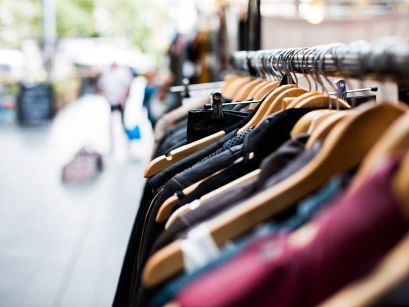 Pesquisa CNC: intenção de compras cai pelo terceiro mês consecutivo
