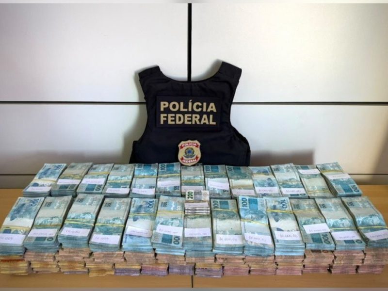 PF acha R$ 815 mil em carro no RS
