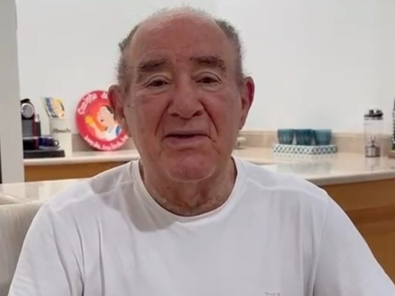 Piscina e quadra de tênis: detalhes da mansão penhorada de Renato Aragão