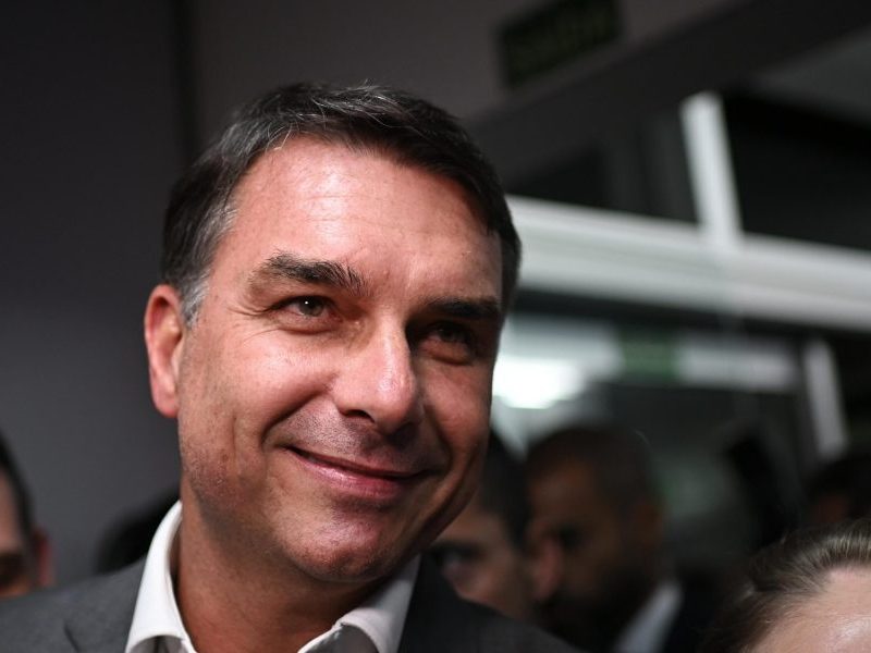 PL culpa Janones por campanha do medo contra Flávio