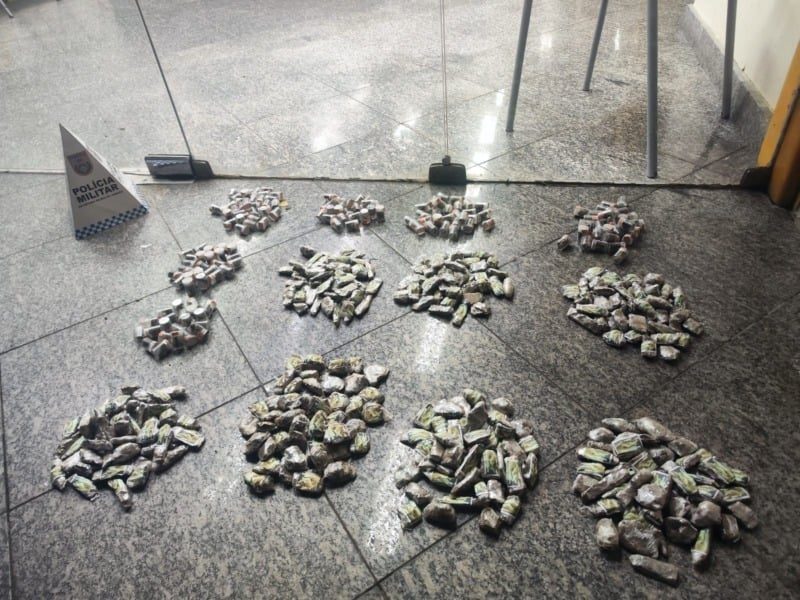 Apreensão de drogas em Itatiaia: PM recolhe skank e maconha