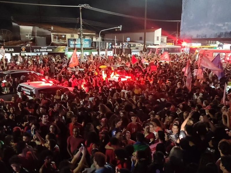 Polícia apura disparos em ato pró-Lula na UFS em Sergipe