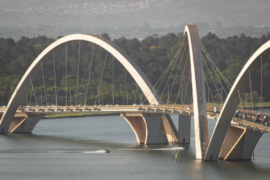 Ponte JK: DER reduz número de faixas reversíveis após primeiro dia de teste
