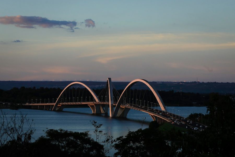 Ponte JK: faixas reversas começam a funcionar nesta quarta-feira (21/10)