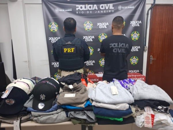 Prisão na Dutra: dupla é detida com roupas furtadas em Piraí