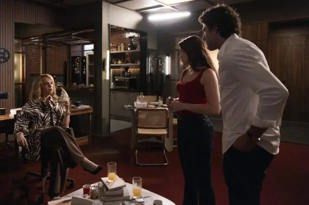 Quem Ama Cuida: Adriana e Pedro se ‘separam’, mas motivo por trás surpreende Quem Ama Cuida: Adriana e Pedro se 'separam', mas motivo por trás surpreende (Foto: Beatriz Damy/Globo)