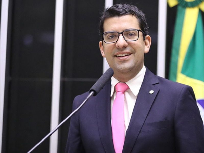 Quem é o deputado federal alvo da PF no RJ