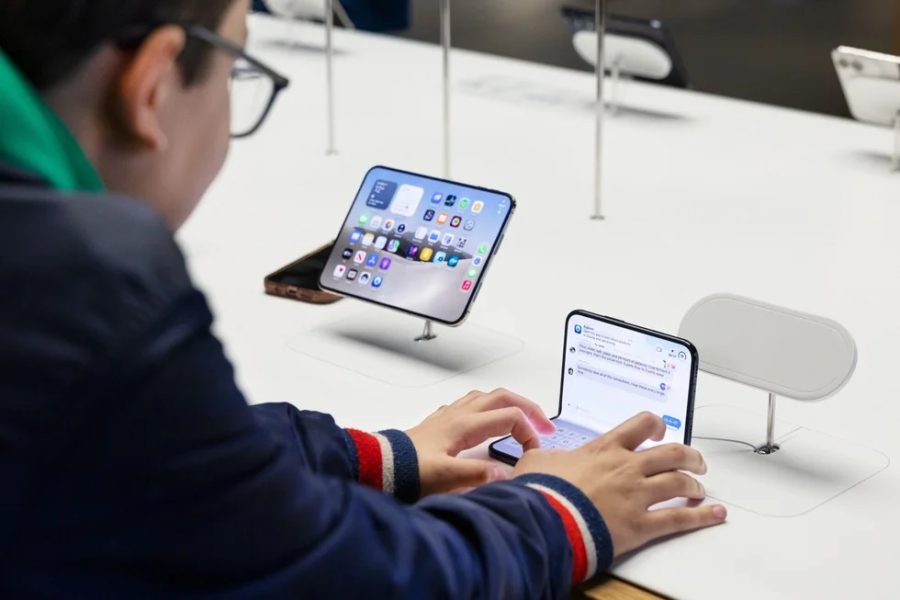 Quer ver o iPhone Duo de perto? Apple já tem unidades nas lojas físicas no Brasil