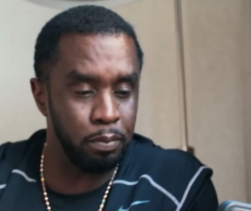 Rapper Sean Diddy Combs se machuca em briga na prisão