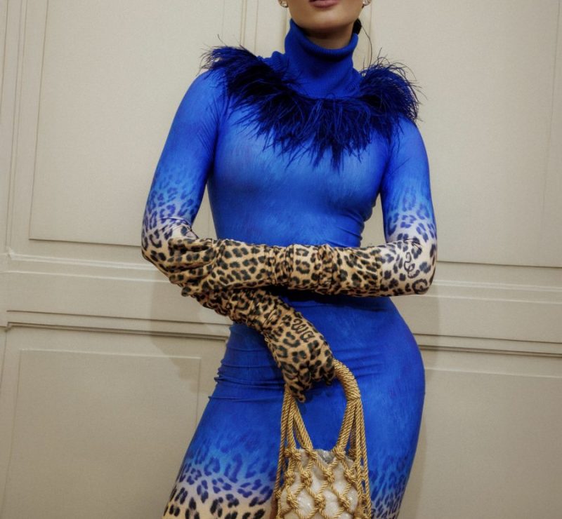 Rayane Figliuzzi brilha em desfile de Walério Araújo em SP