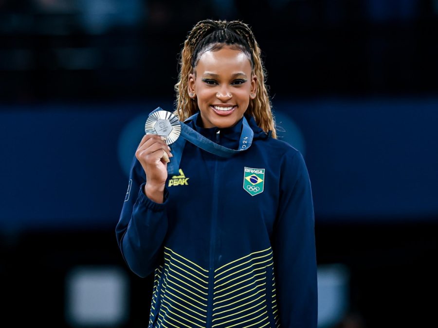 Rebeca Andrade lidera convocação brasileira ao retornar ao Mundial de Ginástica