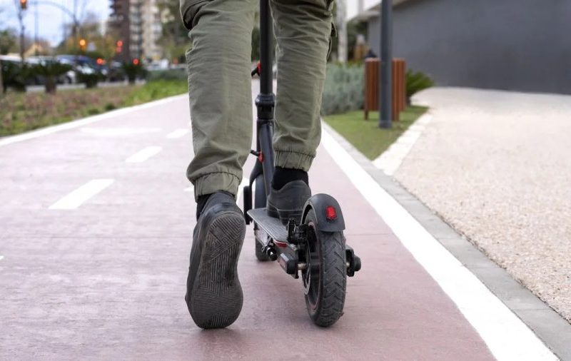 Regras para bikes elétricas e patinetes em SP ficam mais rígidas e vão pesar no bolso