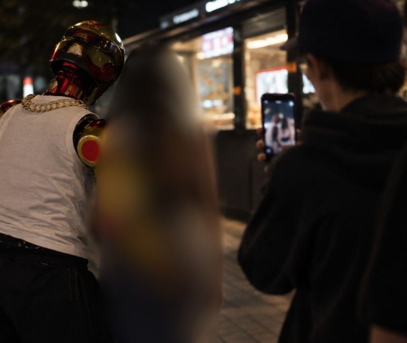 Robô é apreendido na Alemanha após suspeita de assédio contra adolescente