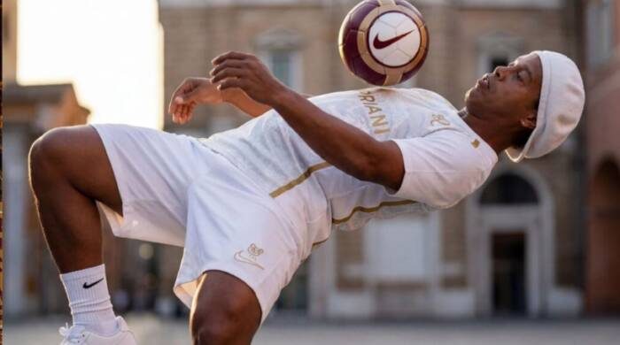 Ronaldinho Gaúcho anuncia retorno aos campos pelo Ravenna